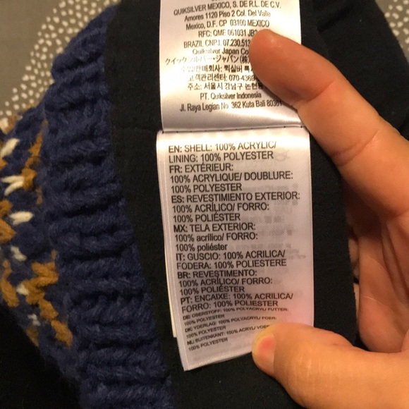 Roxy Toque - Picture 3 of 4